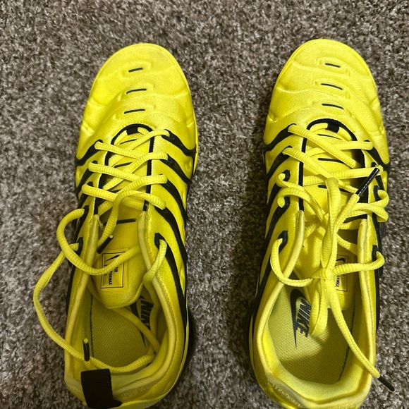Used - Vapormax Plus - Don’t wear anymore - Wore less than 10 times - $188 obo - Picture 5 of 5